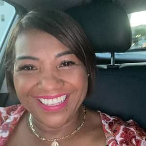 Meet your Posher, Edelmira